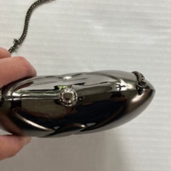 Y & S Original hard shell Heart bag with jeweled closure - Picture 4 of 6